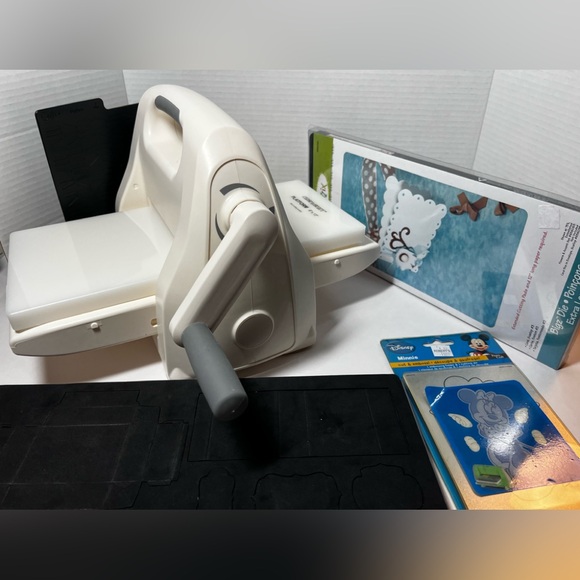 Close To My Heart Die Cutting & Embossing Machine